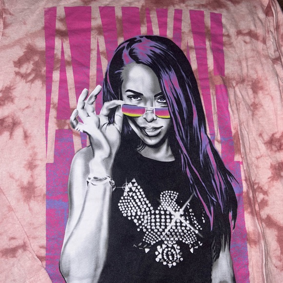 🦄6 Items for $20🦄
Long Sleeve Aaliyah top - Picture 2 of 3